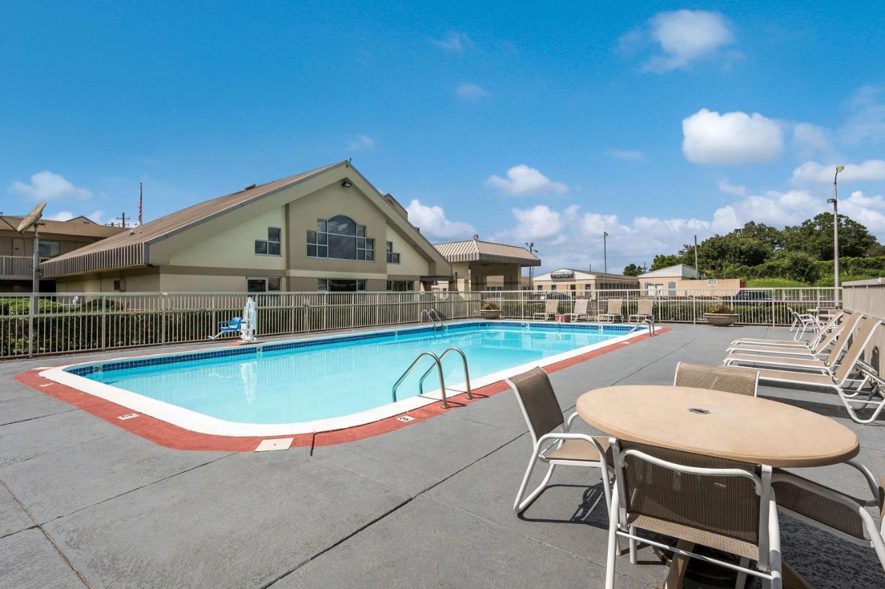 Best Western University Inn Tuscaloosa Exterior foto